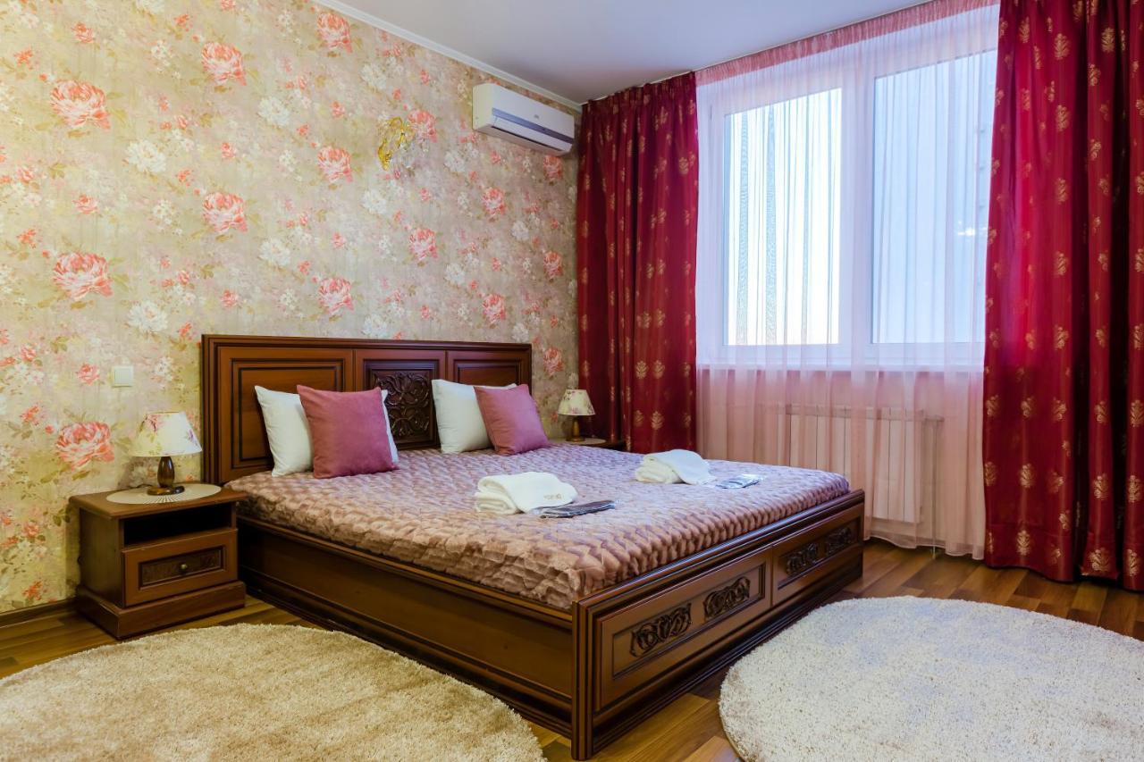 Poznyakoff Aparthotel Kiev Eksteriør bilde